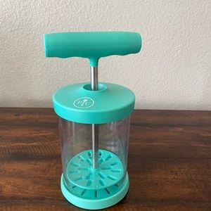 Pampered Chef Whipped cream maker